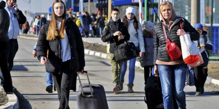 Europa przygotowuje się na falę uchodźców z Ukrainy, Polska najważniejszym krajem przyjmującym