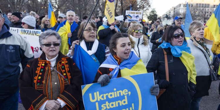 Biały Dom zapowiedział sankcje w związku z uznaniem przez Putina samozwańczych republik w Donbasie