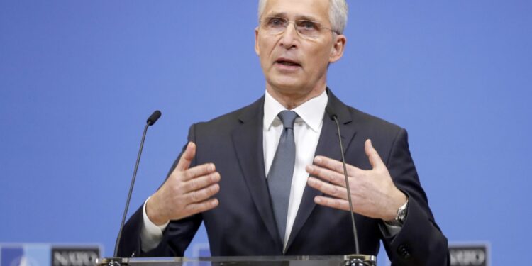 Rada Północnoatlantycka uruchomiła plany obronne NATO