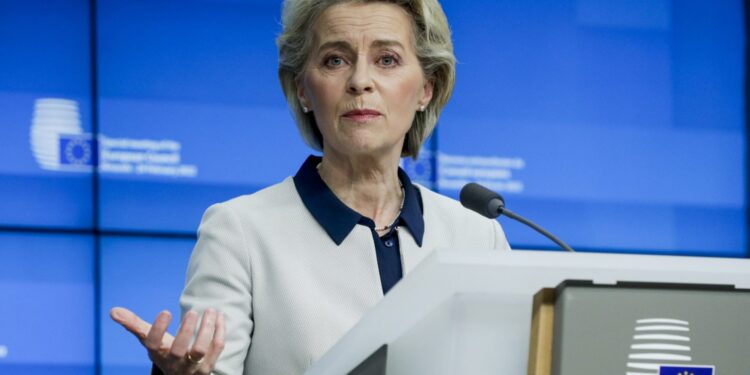 Von der Leyen: zaproponuję usunięcie pewnej liczby rosyjskich banków ze SWIFT