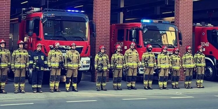 Minuta ciszy lubuskich strażaków. To hołd dla ratowników Ukrainy