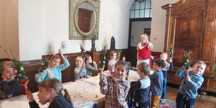 Polskie i ukraińskie przedszkolaki zdobiły palmy