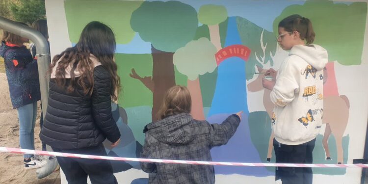 Leśny mural w Bogdańcu