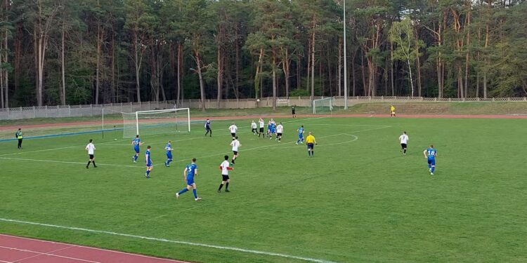 Latek jak Tomaszewski