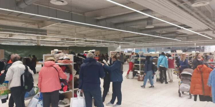 Znikają ubrania, buty, pościel i zabawki. Bardzo duże zainteresowanie miejską ofertą