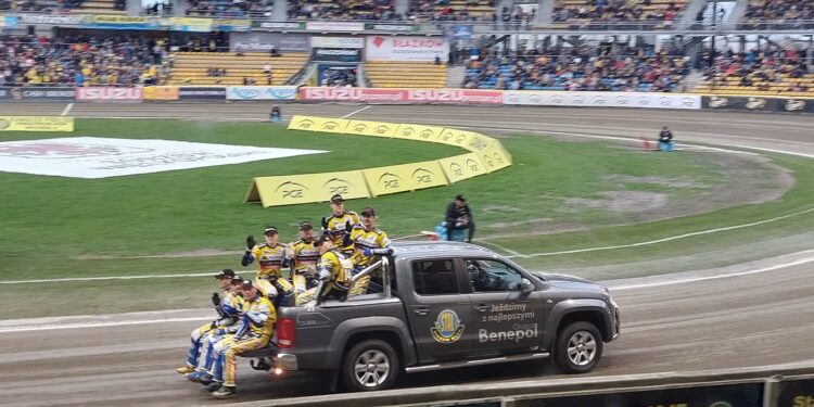 To był mecz walki! – zawodnicy  Stali i Apatora po pojedynku.