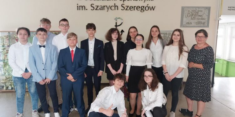 Ósmoklasiści mierzą się z matematyką