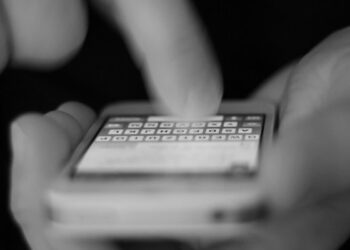 Fałszywe sms’y o zwrocie podatku