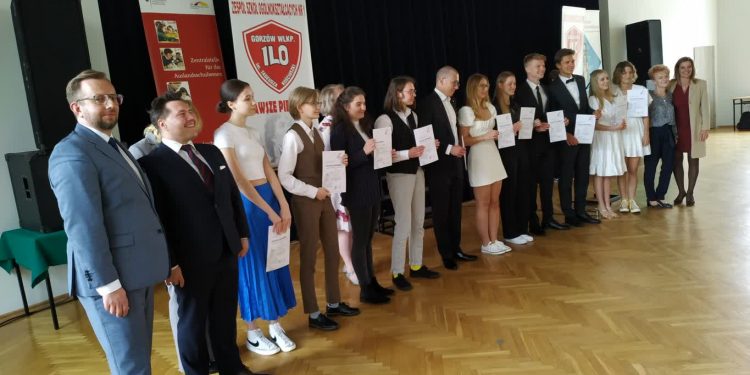 Międzynarodowe dyplomy DSD II dla I i IV LO