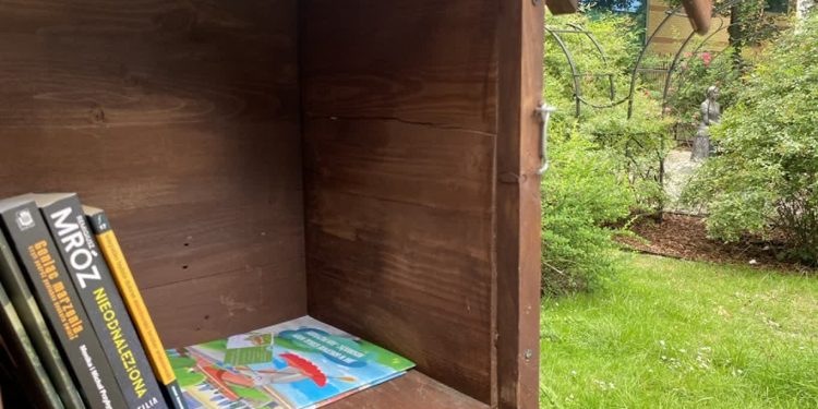 Regionalne nowości z budce z książkami