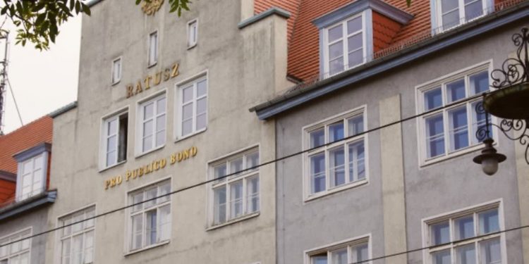 Miasto wydłużyło termin wypłaty świadczeń za zakwaterowanie uchodźców