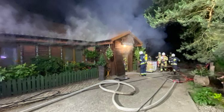 Pożar w ośrodku w Mironicach [ZDJĘCIA]