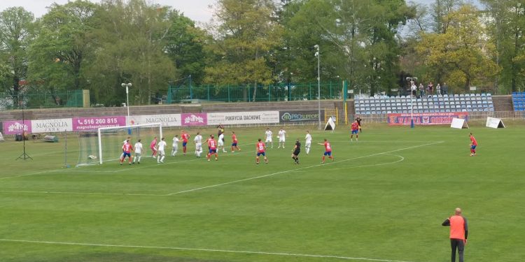 Warta jedzie do Kluczborka po spokój