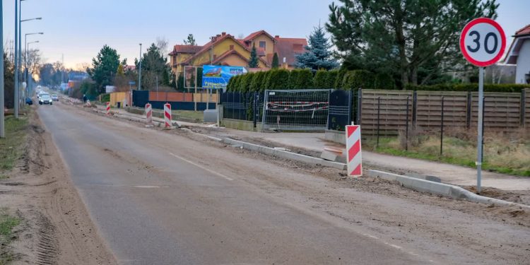 Lanie asfaltu na Żwirowej