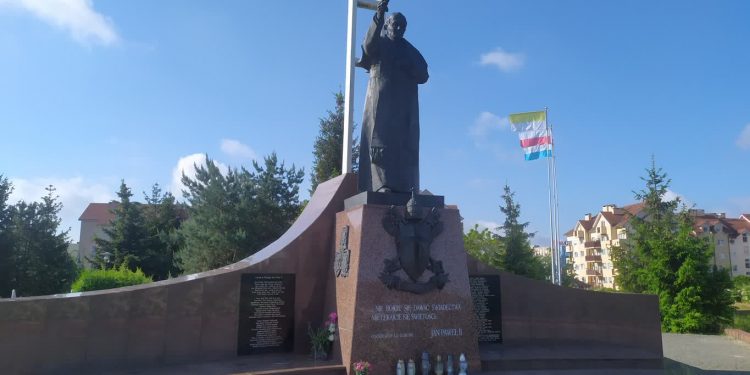 Wspomnienia i wydarzenia. 25 lat od wizyty papieża