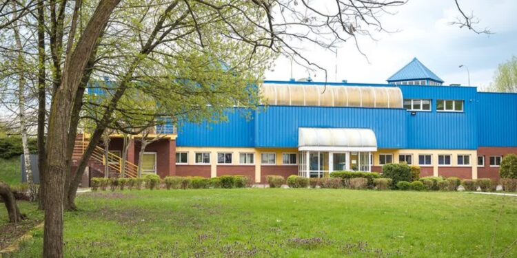 Dwie oferty na remont budynku przy stadionie lekkoatletycznym