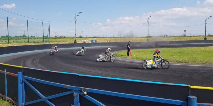 Podium i postępy: miniżużlowcy rywalizowali w Bydgoszczy