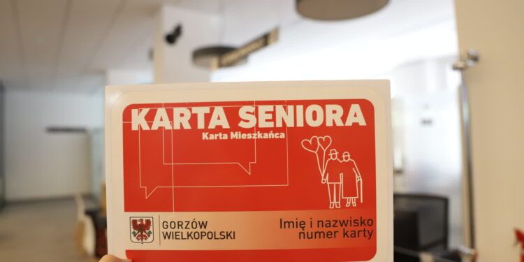 Miasto szuka nowych partnerów Karty Seniora