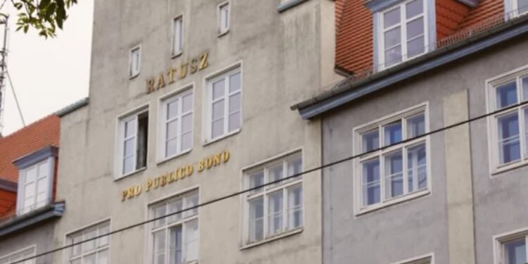 Jedna firma chętna na dwie inwestycje