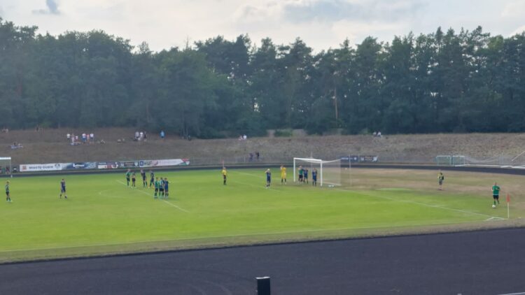 Carina wyraźnie lepsza od Warty