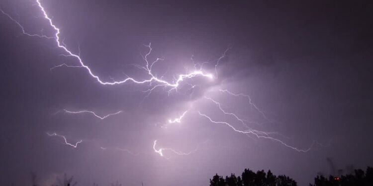 Będzie burzowo i upalnie