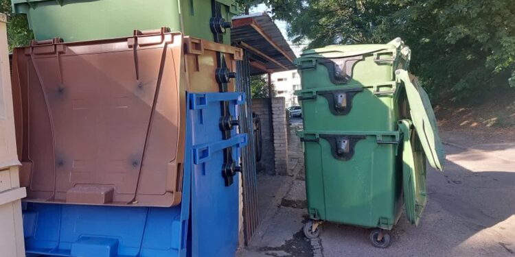 Inneko gotowe na wywów odpadów