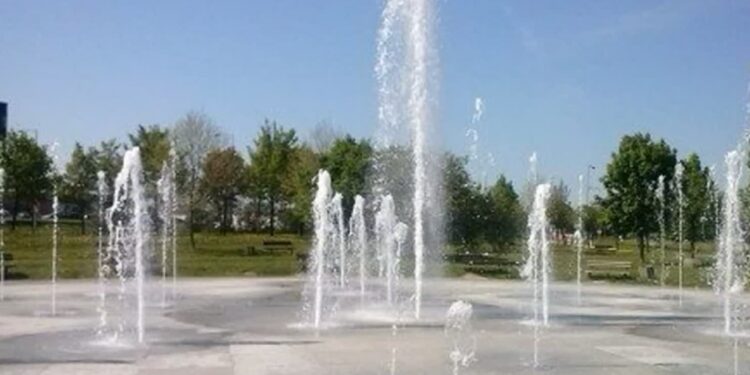 Fontanna nie służy do kąpieli!