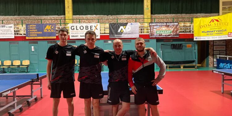 Gorzovia gościnna we własnej hali