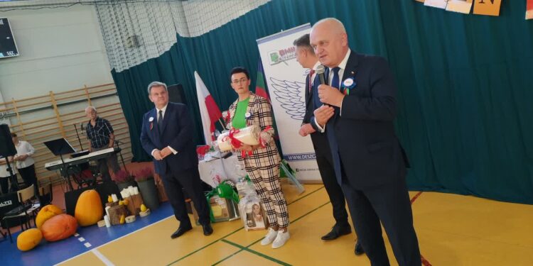 Dzień Seniora 2022 z wojewodą w Deszcznie