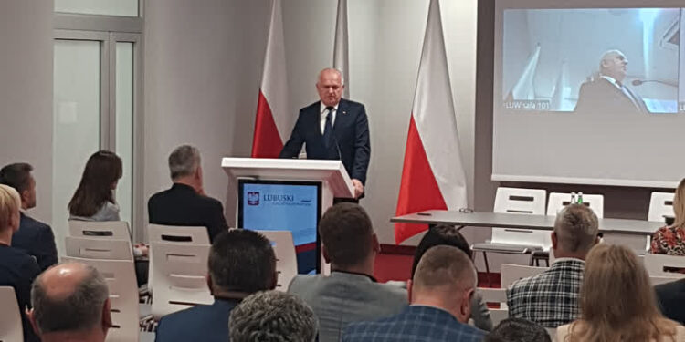 Spotkanie Wojewody Własdysława Dajczaka z samorządowcami