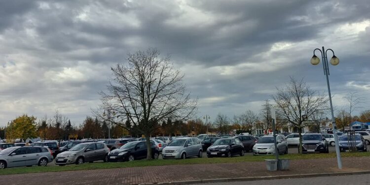 Korki na cmentarz. Już dzisiaj