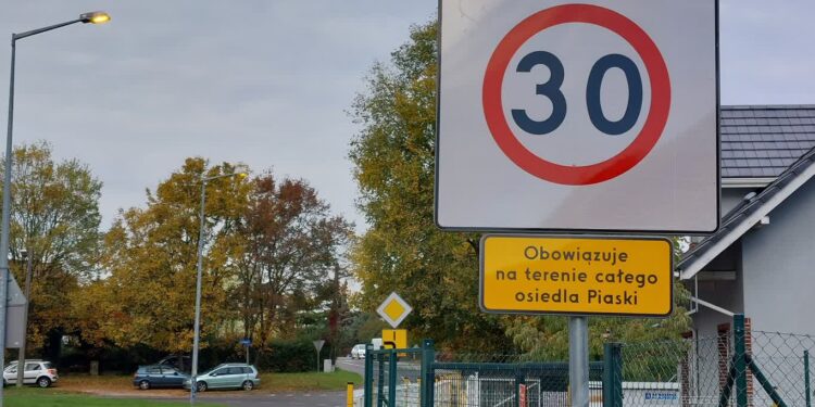 Na Piaskach tylko 30 km/h