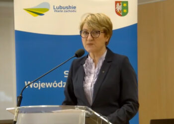 18 radnych przeciwnych odwołaniu marszałek Elżbiety Polak