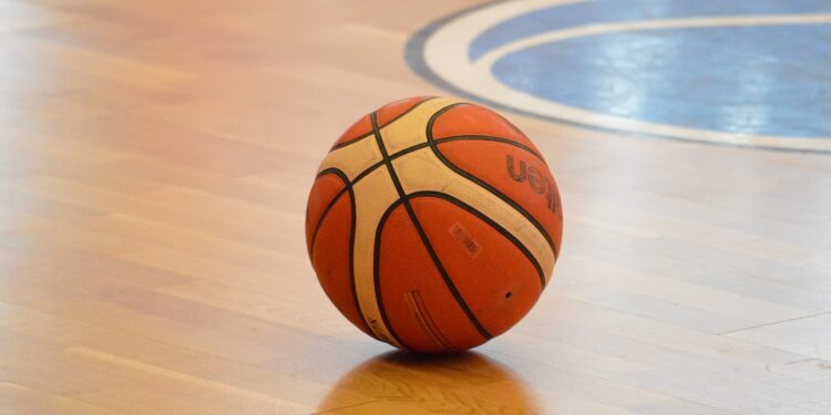 BC Swiss Krono gromi u siebie, a Kangoory wygrały na wyjeździe