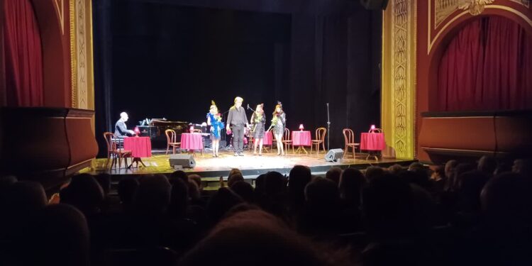 Humor i żart graniczyły z zadumą i wzruszeniem