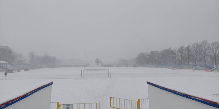 W derbach Warta-Lechia wygrał … śnieg