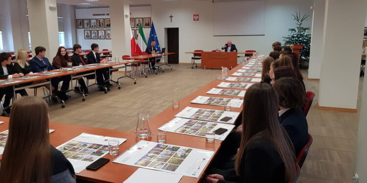 Inauguracyjna sesja Młodzieżowej Rady Miasta Gorzowa