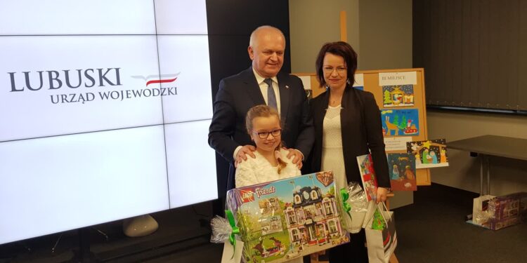 Autorzy najładniejszych kartek świątecznych nagrodzeni