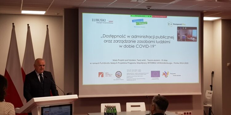 „Dostępność w administracji publicznej oraz zarządzanie zasobami ludzkimi w dobie COVID-19” w LUW