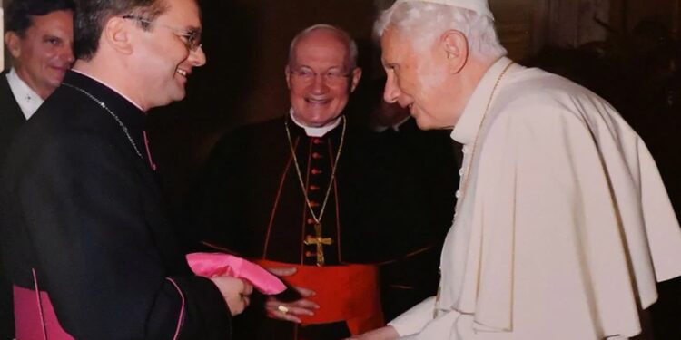 Biskup Lityński wspomina Benedykta XVI