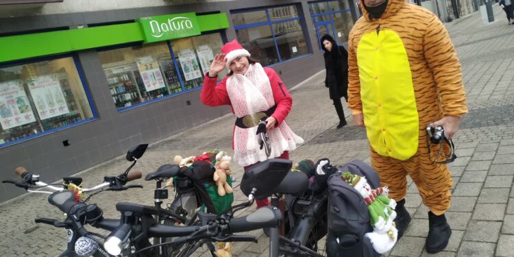 Gorzowska Mikołajkowa Masa Rowerowa na ulicach miasta !