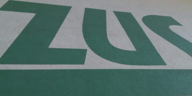 ZUS ostrzega przed oszustami