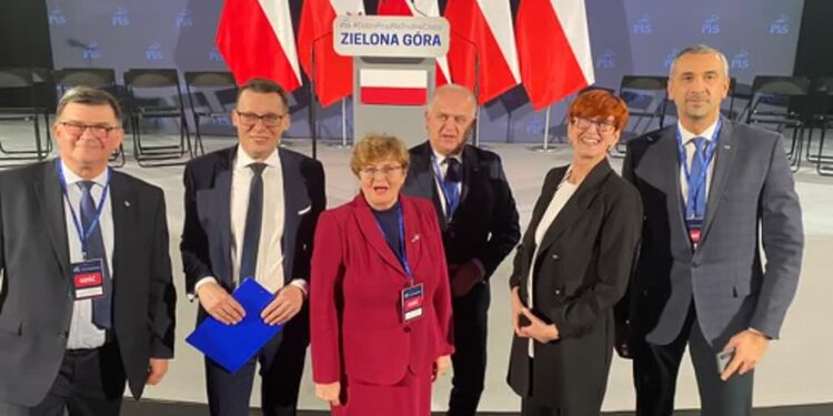 Jarosław Kaczyński: Ochroniliśmy polską gospodarkę