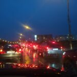 Korki przez Gołoledź na chodnikach i ulicach Gorzowa