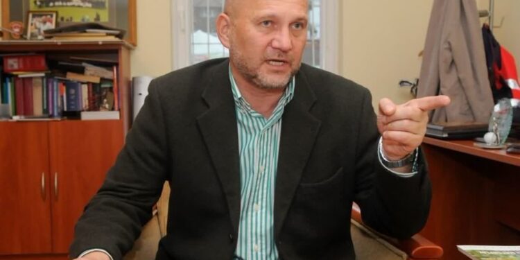 Dyrektorzy: Szmit i Jakubowski uniewinnieni. Marszałek Polak przegrywa w sądzie