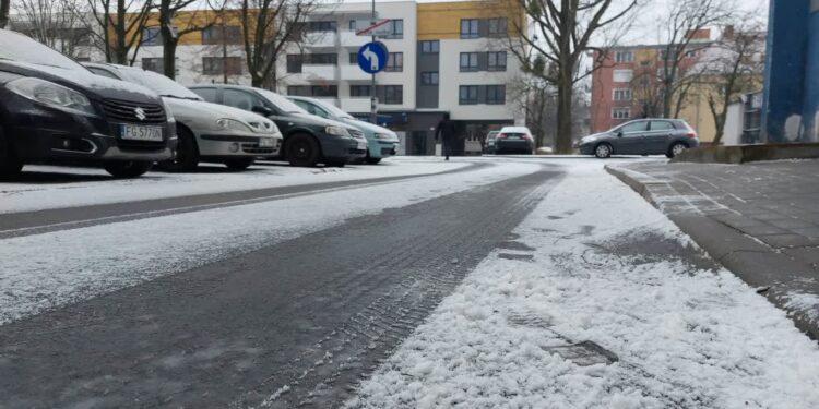 Biało na gorzowskich ulicach