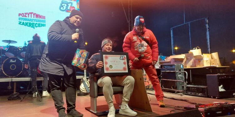 8 tys. zł za fotel w przyszłej hali