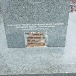 Ktoś zniszczył pomnik rotmistrza Pileckiego w centrum miasta