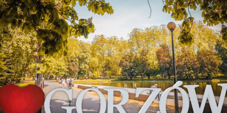 Miejskie Walentynki w parku Róż