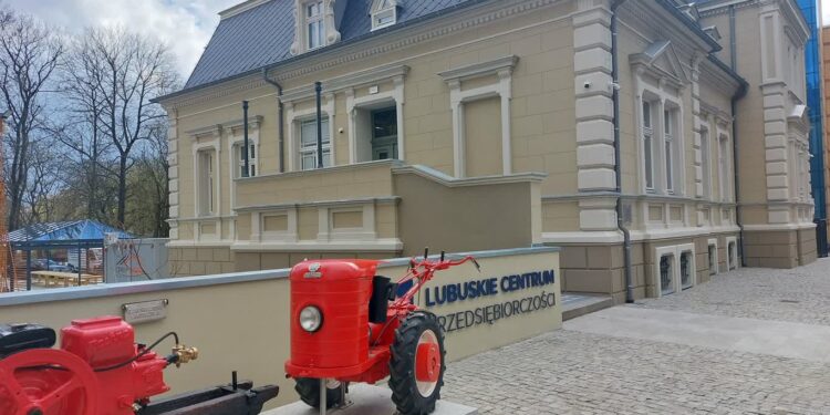 Remont zabytkowej willi zakończony. Wkrótce wprowadzą się tam przedsiębiorcy